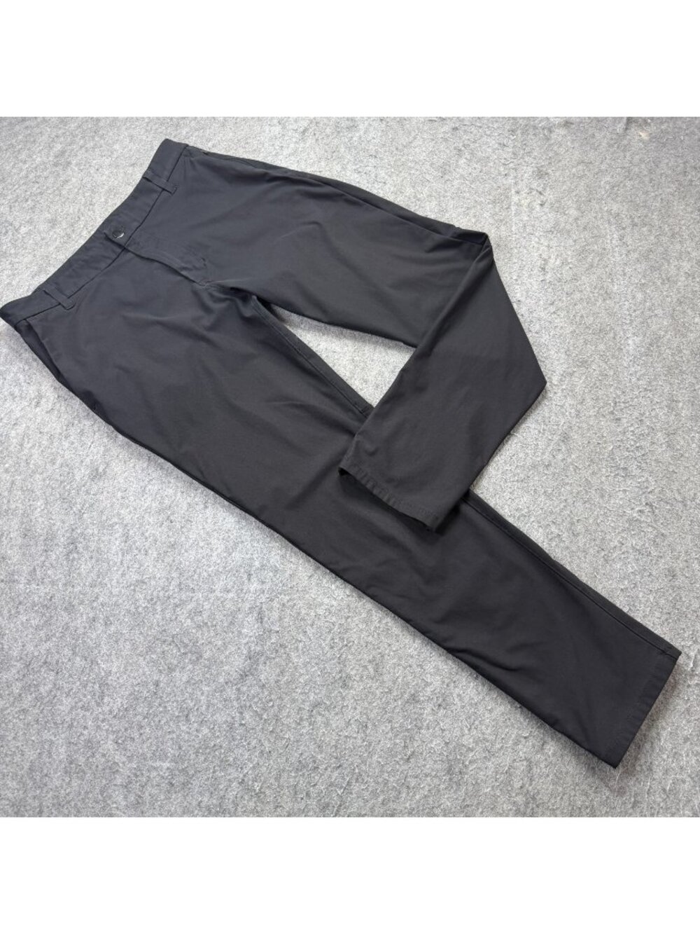 Lululemon Commission Pants Men 33 x 31 Black Classic Fit Tapered LM5AEXS